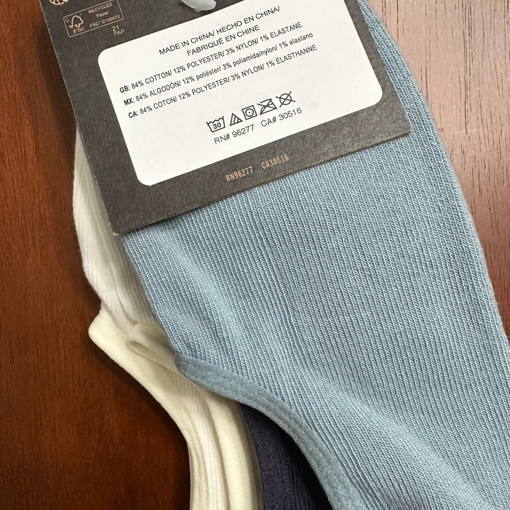 Vans 3-Pack Classic No-Show Socks - Picture 5 of 5